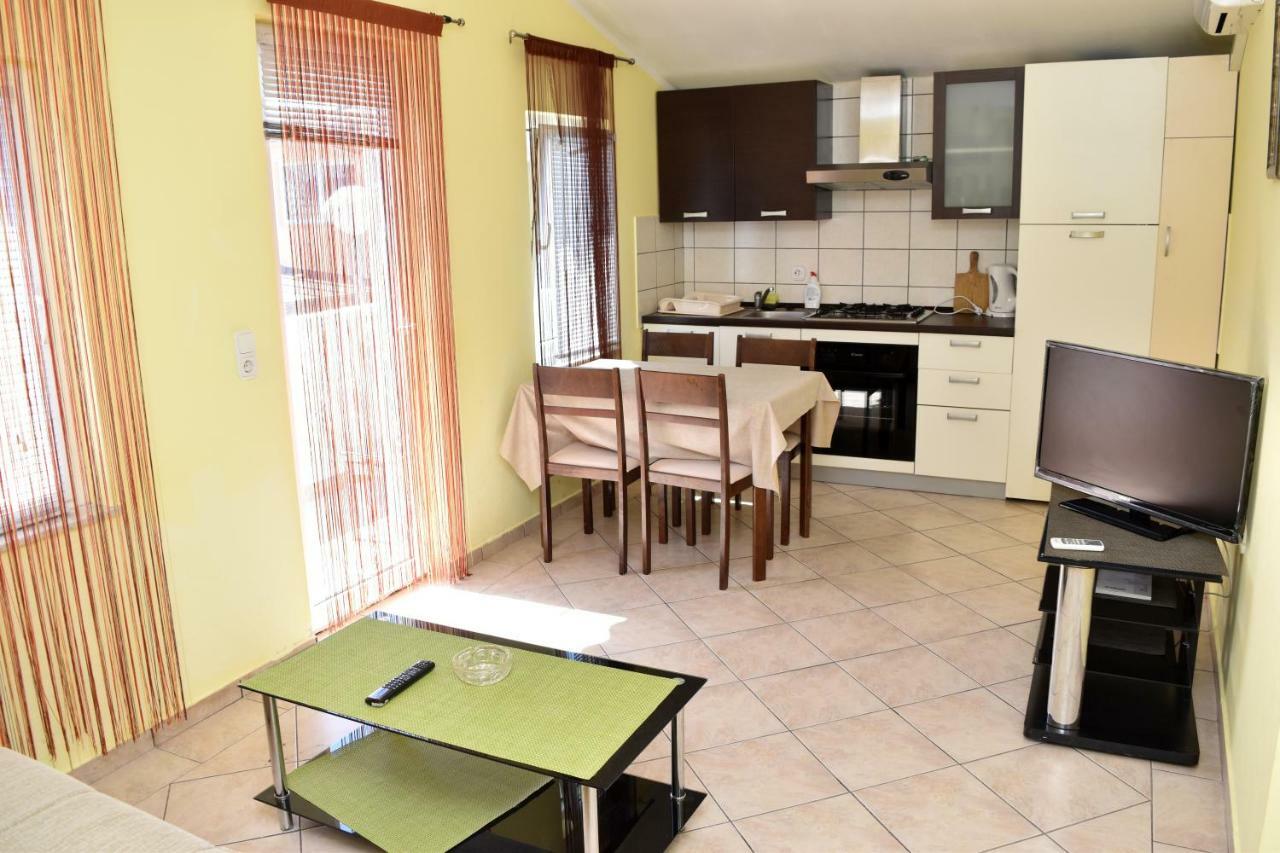Apartmani Lun Вир Экстерьер фото