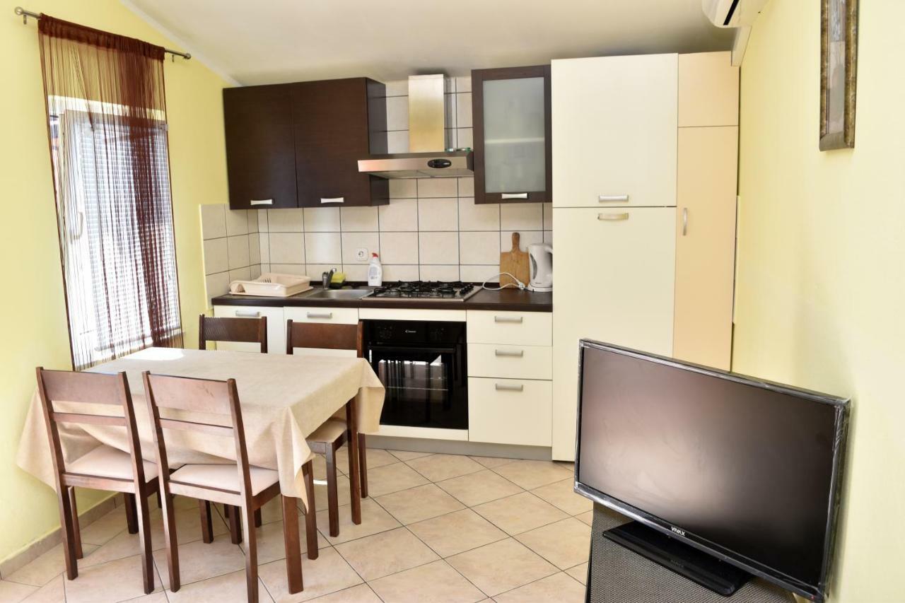 Apartmani Lun Вир Экстерьер фото